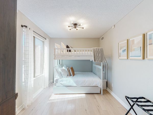Mesa Home 1022998