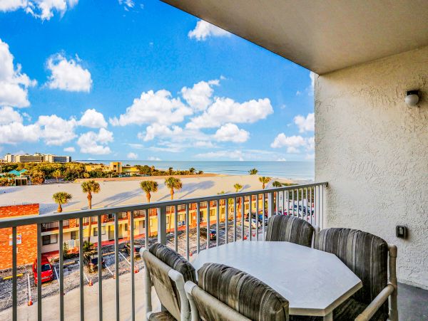 Cocoa Beach Condo 1023019