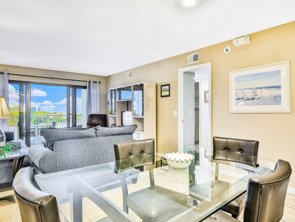 Cocoa Beach Condo 1023019