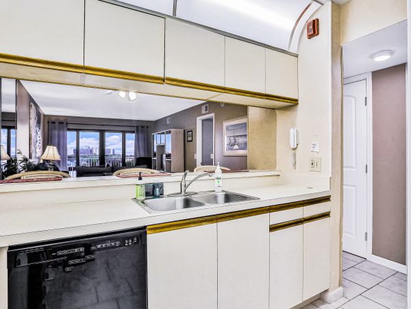 Cocoa Beach Condo 1023019