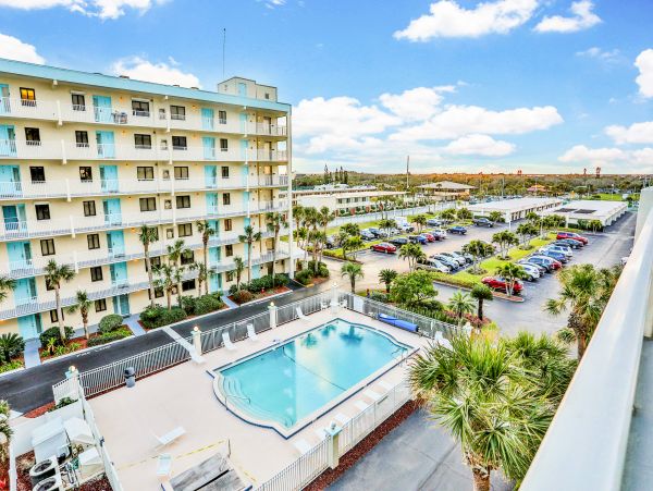 Cocoa Beach Condo 1023019