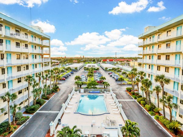 Cocoa Beach Condo 1023019