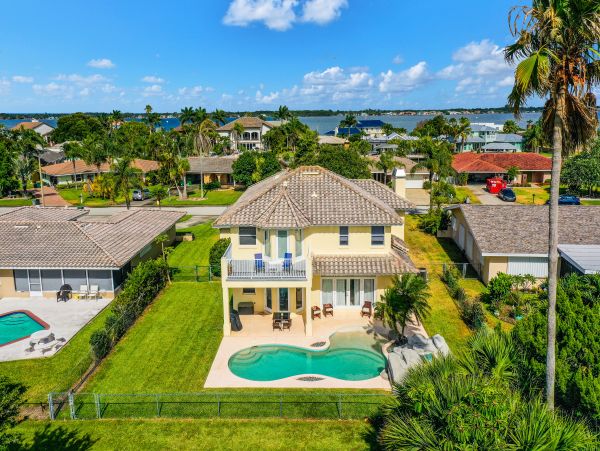 Cocoa Beach Home 1023024