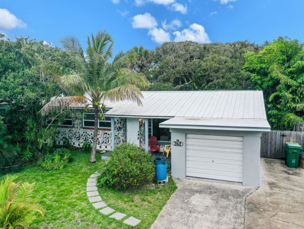 Cocoa Beach Home 1023028