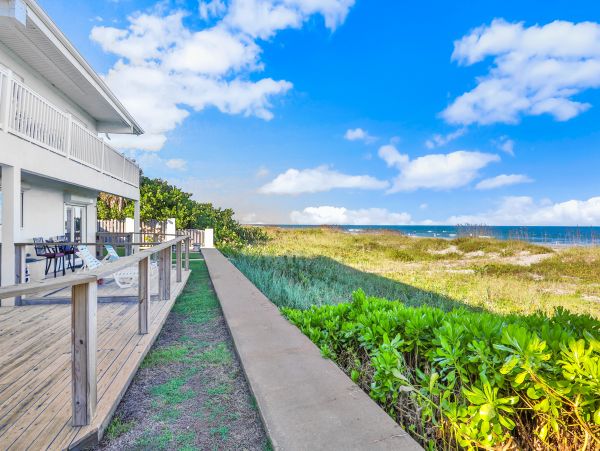 Cocoa Beach Condo 1023036