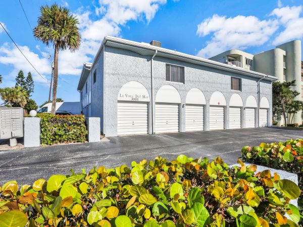 Cocoa Beach Condo 1023036