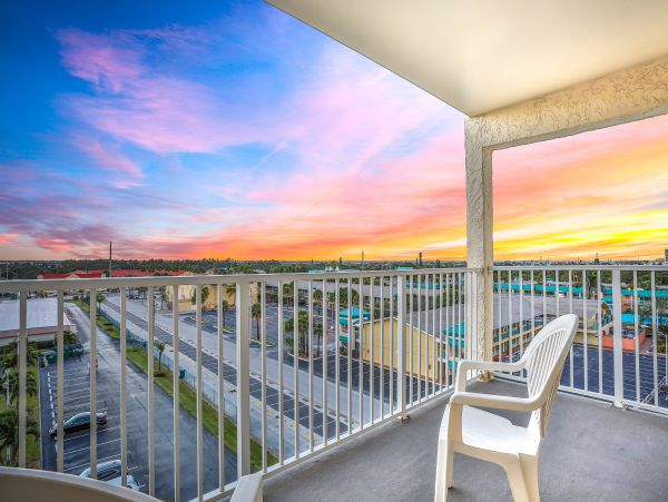 Cocoa Beach Condo 1023037