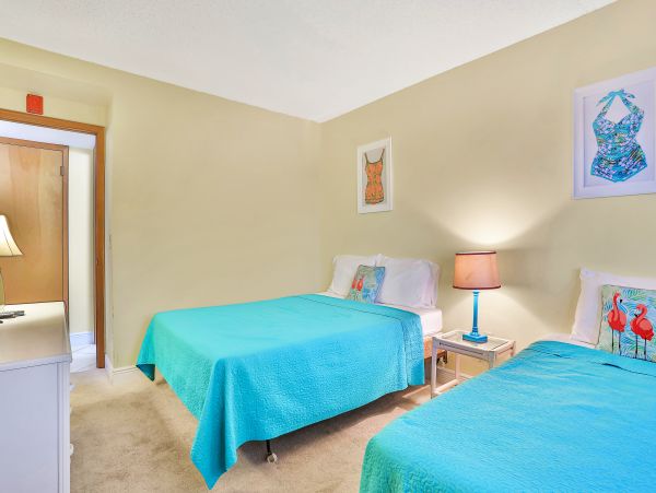 Cocoa Beach Condo 1023037