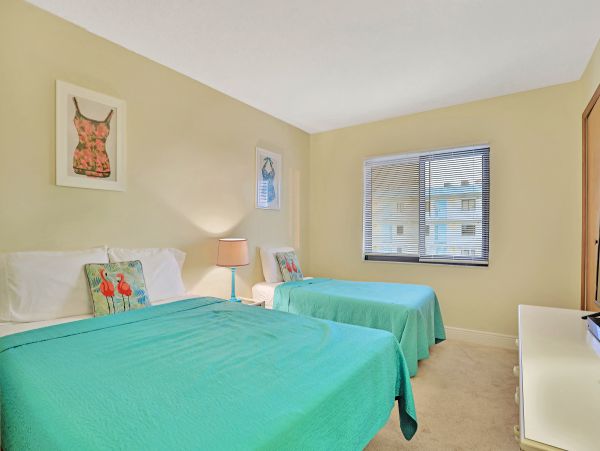Cocoa Beach Condo 1023037