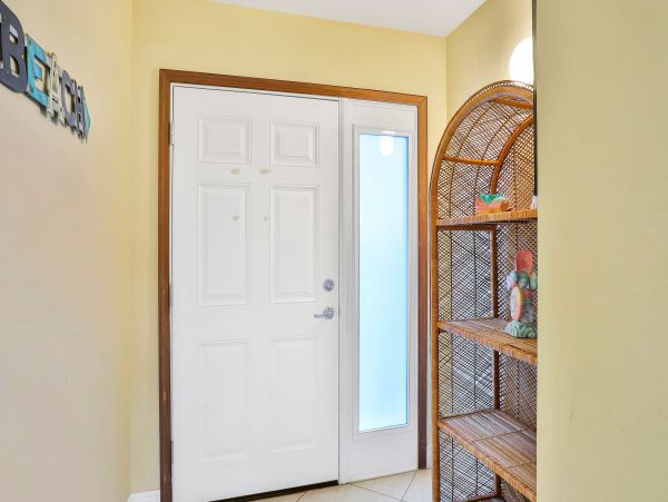 Cocoa Beach Condo 1023037