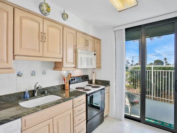 Cocoa Beach Home 1023038