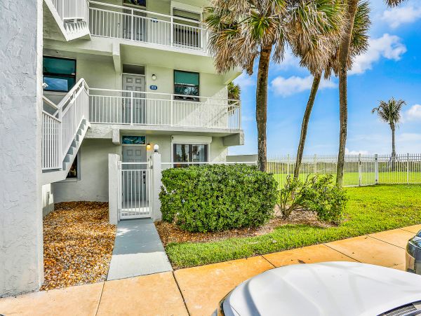 Cocoa Beach Home 1023038