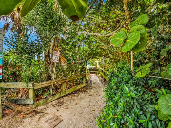 Cocoa Beach Home 1023038