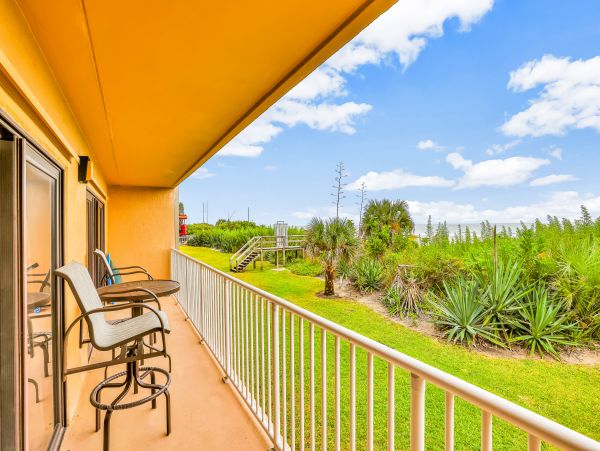 Cocoa Beach Condo 1023039