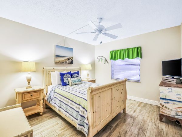 Cocoa Beach Condo 1023039