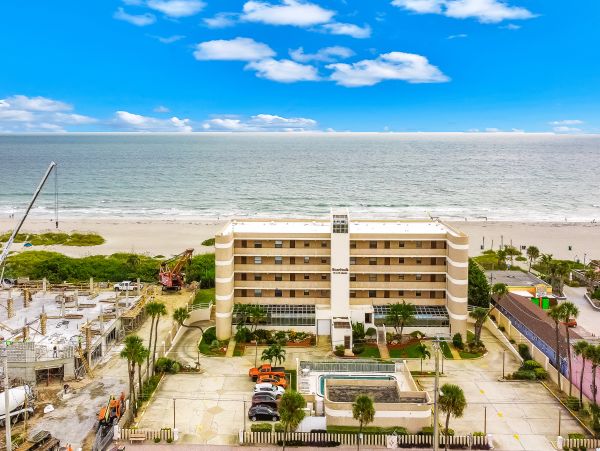 Cocoa Beach Condo 1023039
