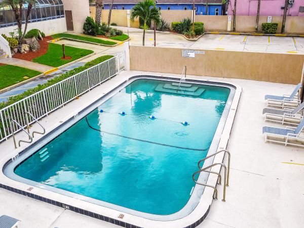 Cocoa Beach Condo 1023039