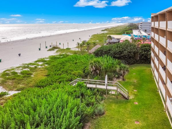 Cocoa Beach Condo 1023039