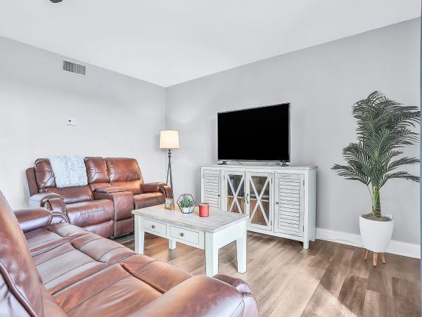 Cocoa Beach Condo 1023040