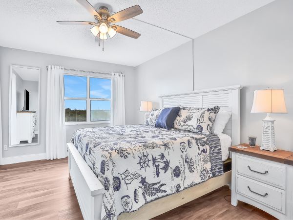 Cocoa Beach Condo 1023040