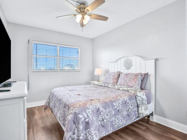 Cocoa Beach Condo 1023040