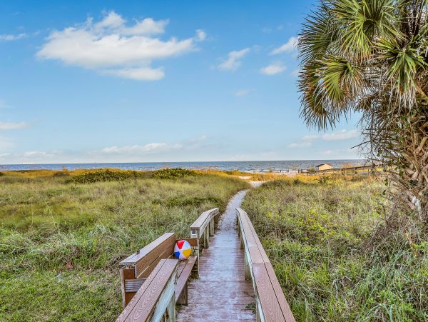 Cocoa Beach Condo 1023040
