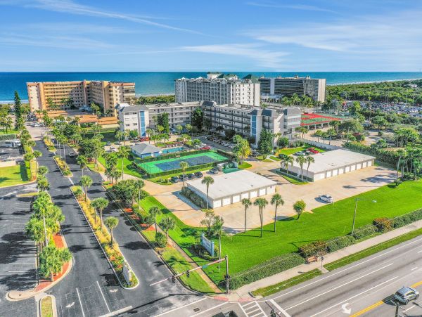 Cocoa Beach Condo 1023040