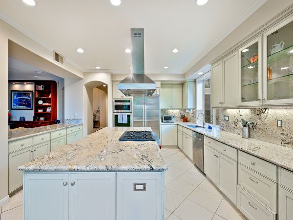 Chula Vista Gorgeous 5 Bedroom Home Pool & Spa Sleeps 9