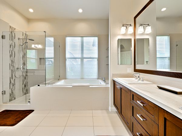 Chula Vista Gorgeous 5 Bedroom Home Pool & Spa Sleeps 9