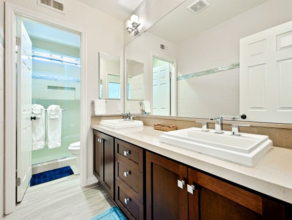Chula Vista Gorgeous 5 Bedroom Home Pool & Spa Sleeps 9