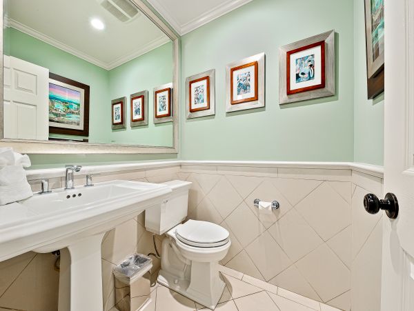 Chula Vista Gorgeous 5 Bedroom Home Pool & Spa Sleeps 9