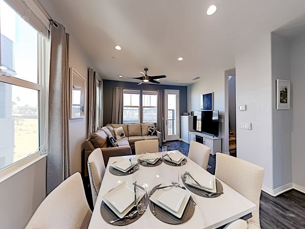 Imperial Beach Beautiful 3 Bedroom Corner Townhome