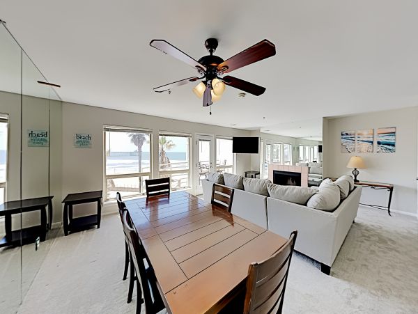Oceanfront 2 Bedroom Condo in Imperial Beach Sleeps 6