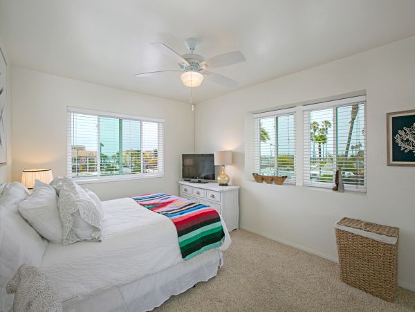 Coronado Home 1023051