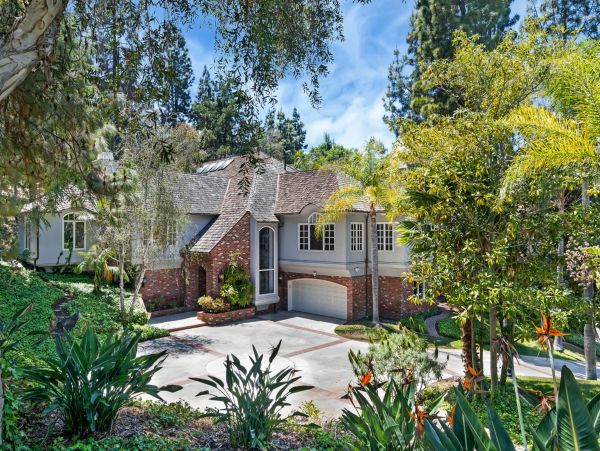 La Mesa Luxury 5 Bedroom Estate Game Room & Outdoor Kitchen