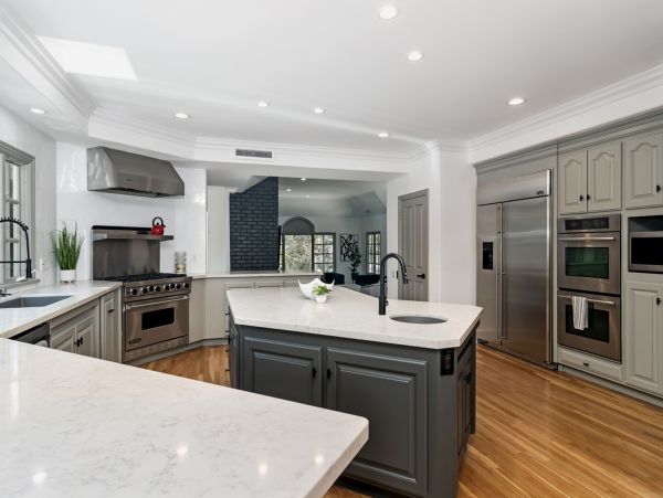 La Mesa Luxury 5 Bedroom Estate Game Room & Outdoor Kitchen