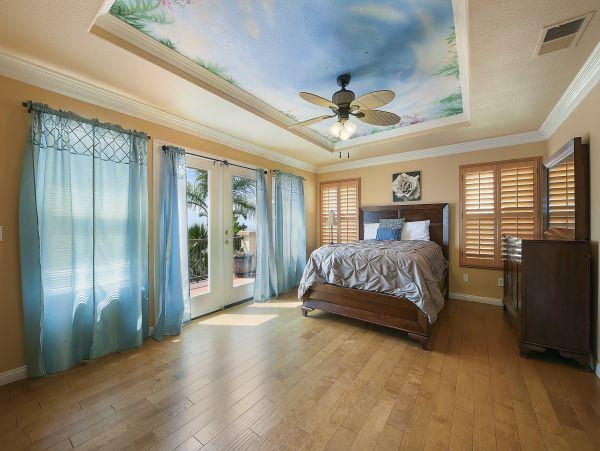 Coronado Home 1023058