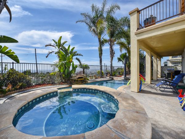 Coronado Home 1023058