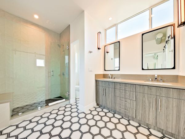 Coronado Home 1023060