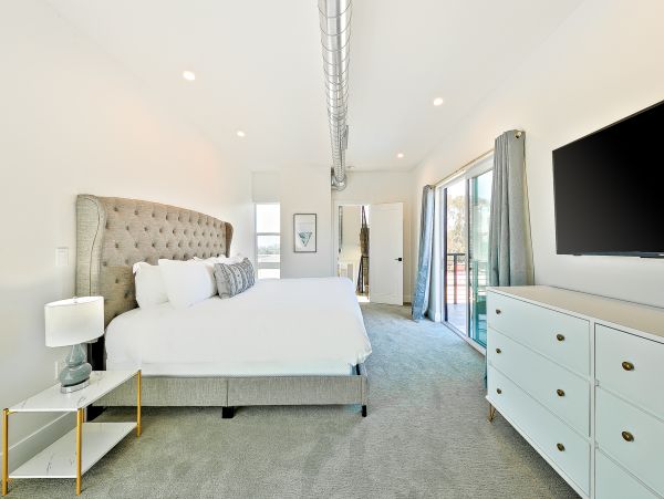 Coronado Home 1023060