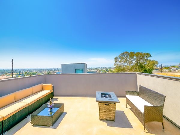 Coronado Home 1023060