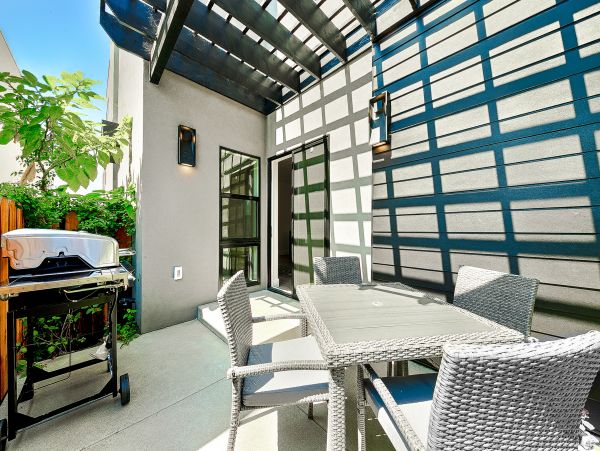 Coronado Home 1023060