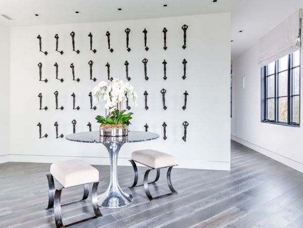 Nine Bedroom Luxury Vacation Pool Villa in the Hamptons