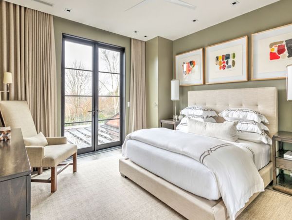 Nine Bedroom Luxury Vacation Pool Villa in the Hamptons