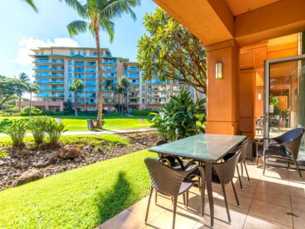 Kaanapali Vacation Villa with Communal Pool 8 Guests