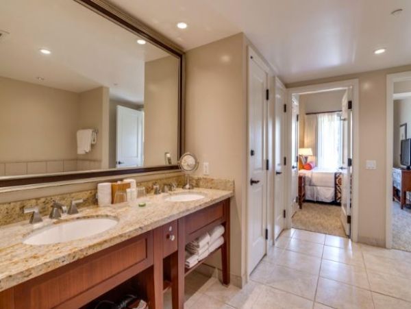 Kaanapali Vacation Villa with Communal Pool 8 Guests