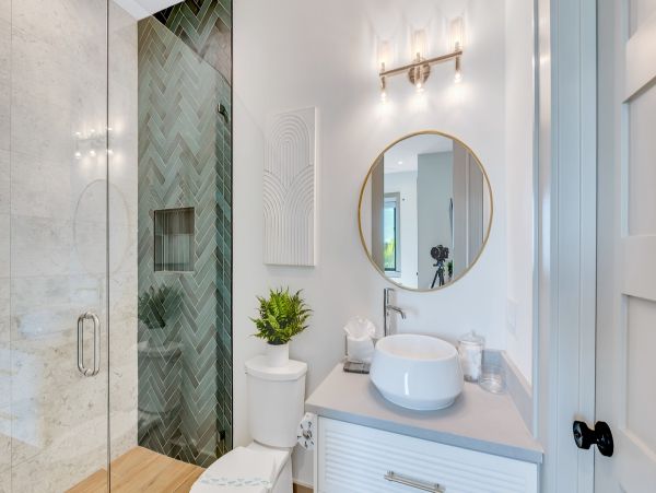 Nine Bedroom Luxury Vacation Villa in Bradenton Beach