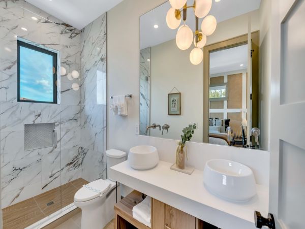 Nine Bedroom Luxury Vacation Villa in Bradenton Beach