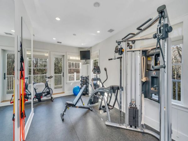 Luxury Water Mill 6 Bedroom Home Sleeps 16