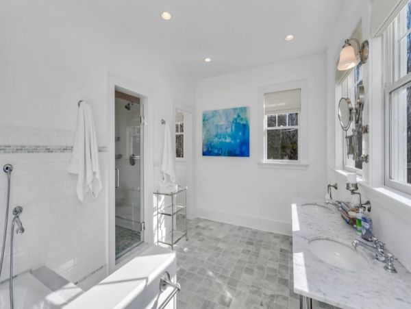 Luxury Water Mill 6 Bedroom Home Sleeps 16